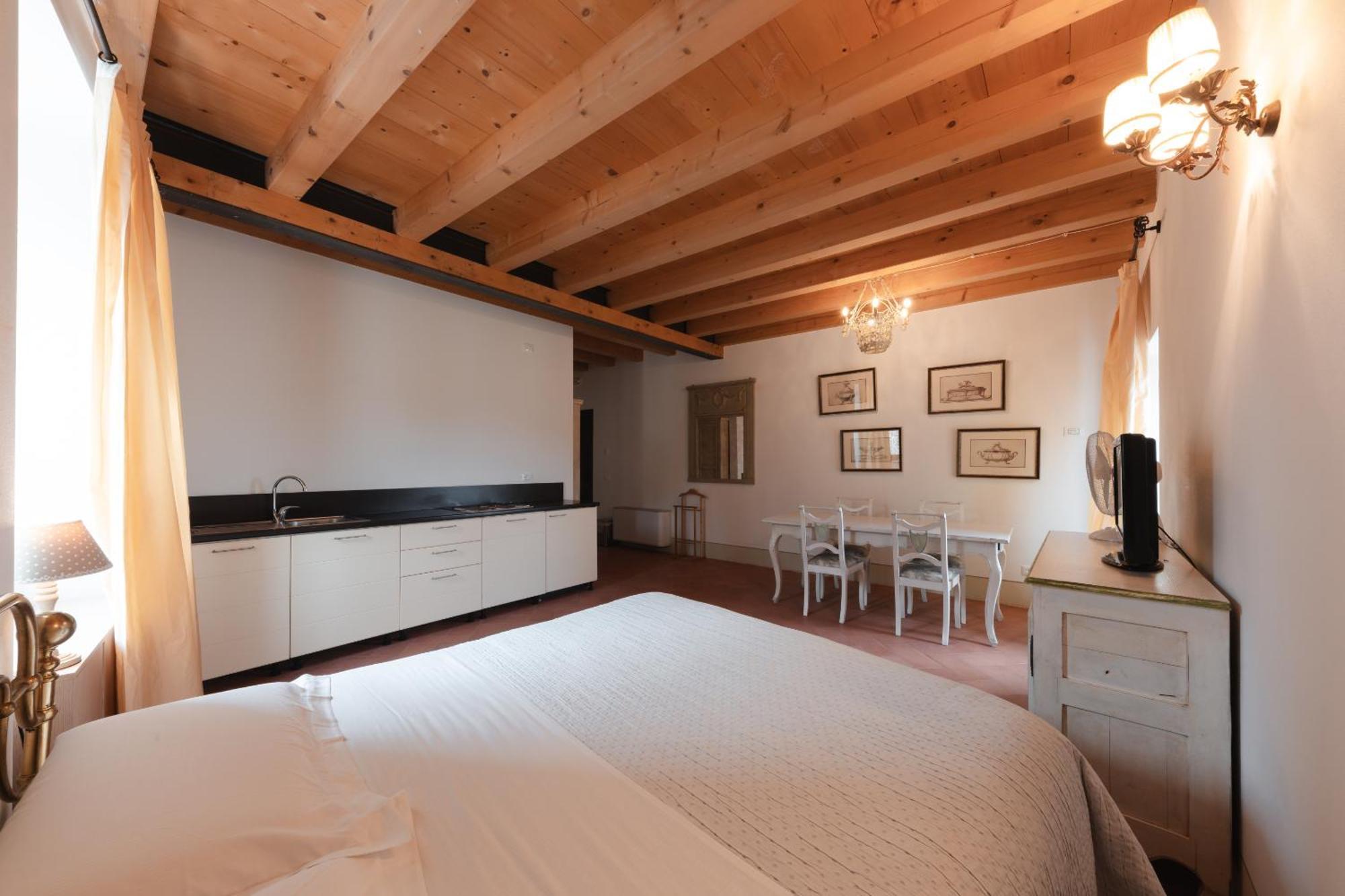 Corte Castello Gasthof Affi