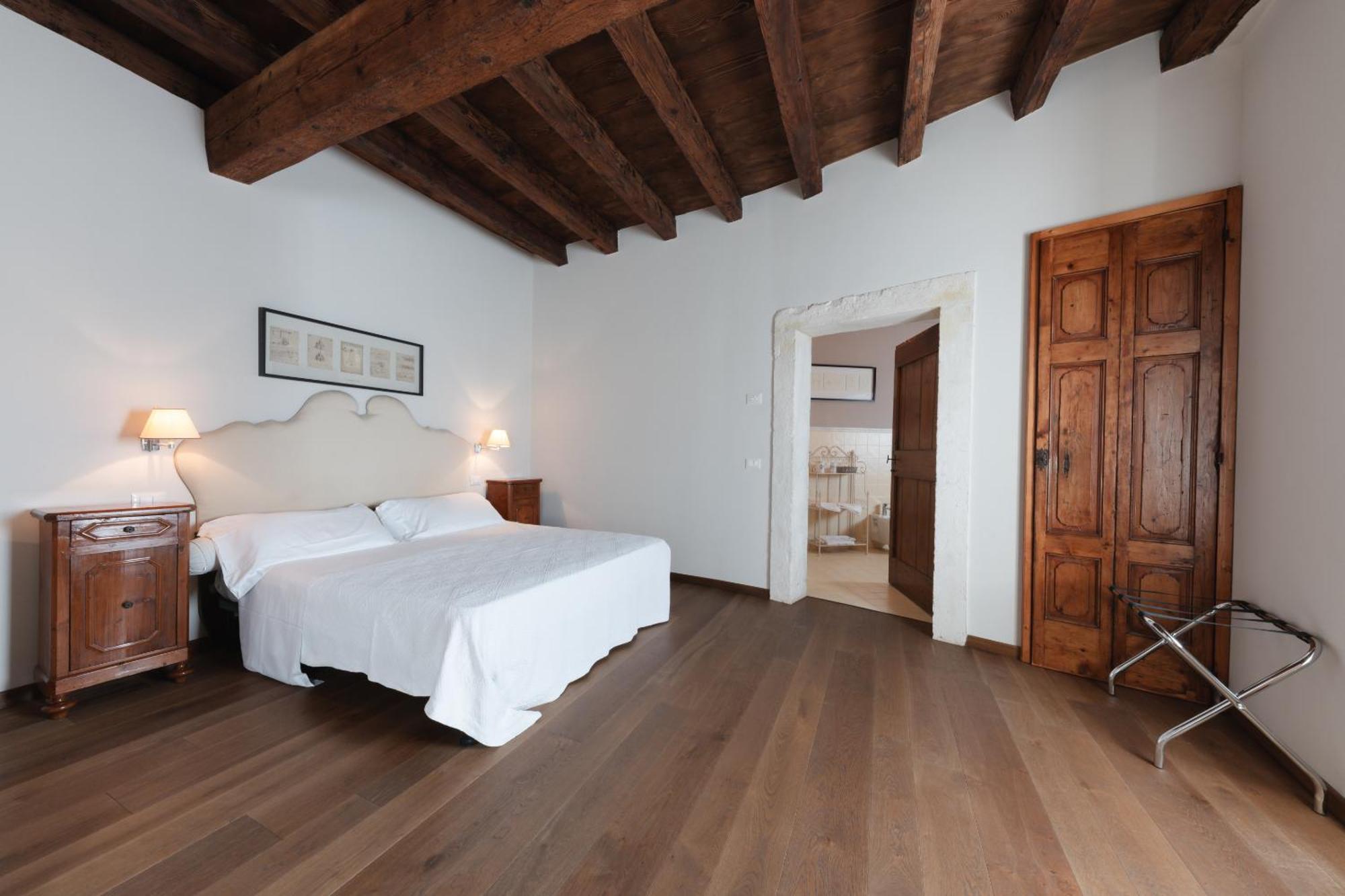 Corte Castello 2*